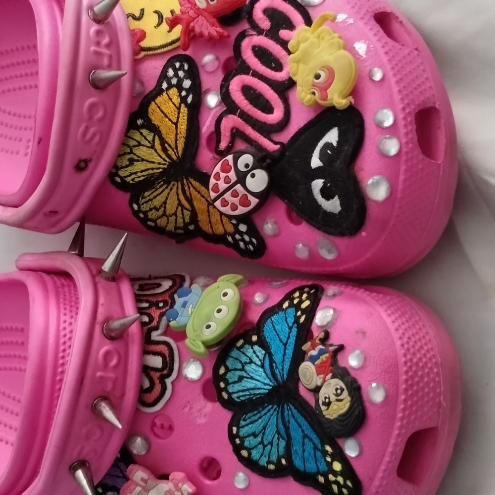 Women croc